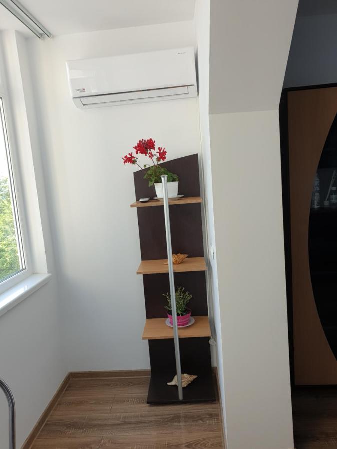 Apartament Diana Jurilovca Exterior foto